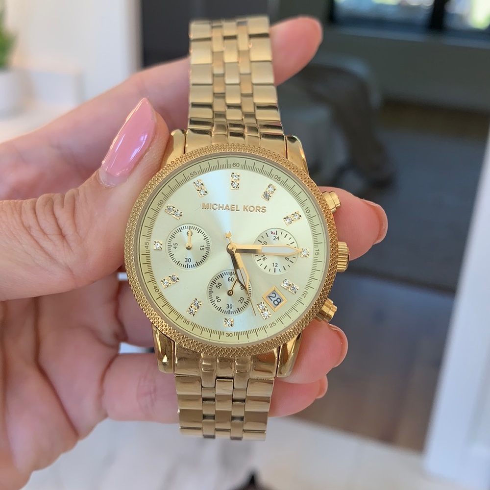 Good Michael Kors watch.